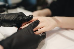 dbanie o paznokcie po manicurze